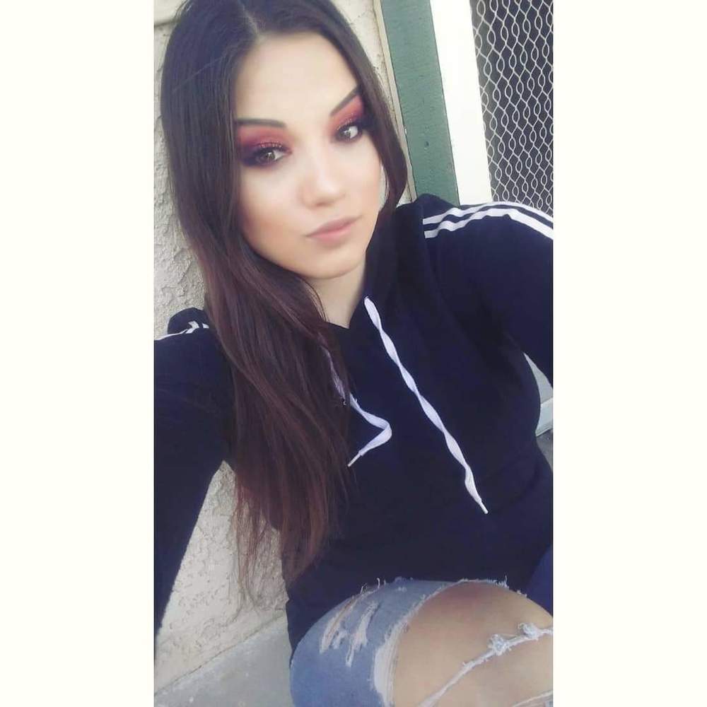 Meet your Posher, Alena